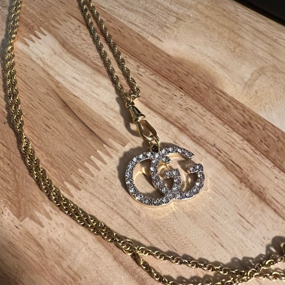 Gucci Gold Necklace with Crystal GG Pendant - Picture 2 of 2